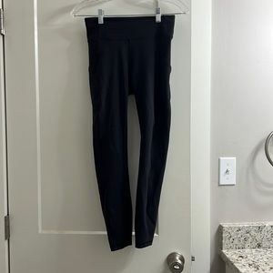 EUC Size 6 Black Lululemon Invigorate HR Tight 25”